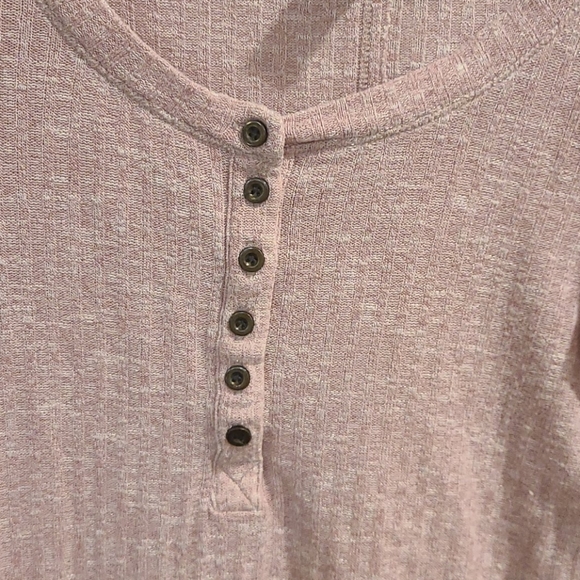 FOREVER 21 heathered pink long sleeve - Picture 3 of 4